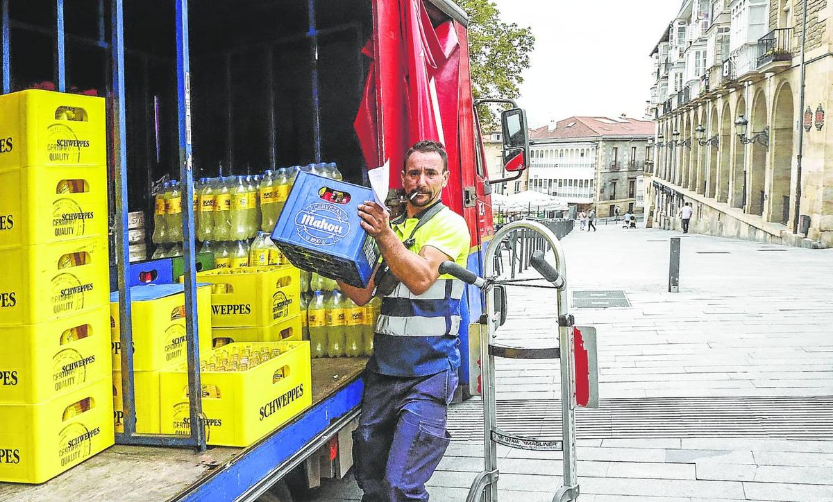 Los repartidores de carga y descarga accederán a la futura Zona de Bajas Emisiones, pero es probable que con horario restringido.