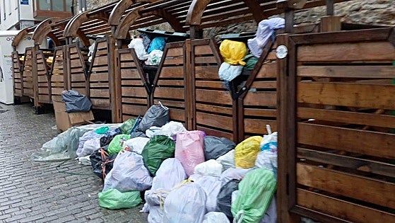 Gorbeialdea sanciona a la empresa de recogida de basura