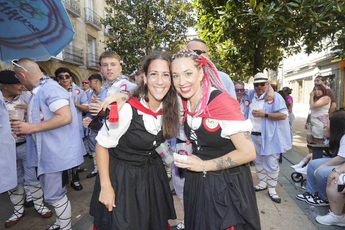 El primer paseíllo de fiestas de Vitoria, en imágenes