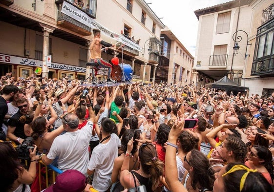 La Plaza del Trigo de Aranda de Duero se convierte todos los días en una gran fiesta.