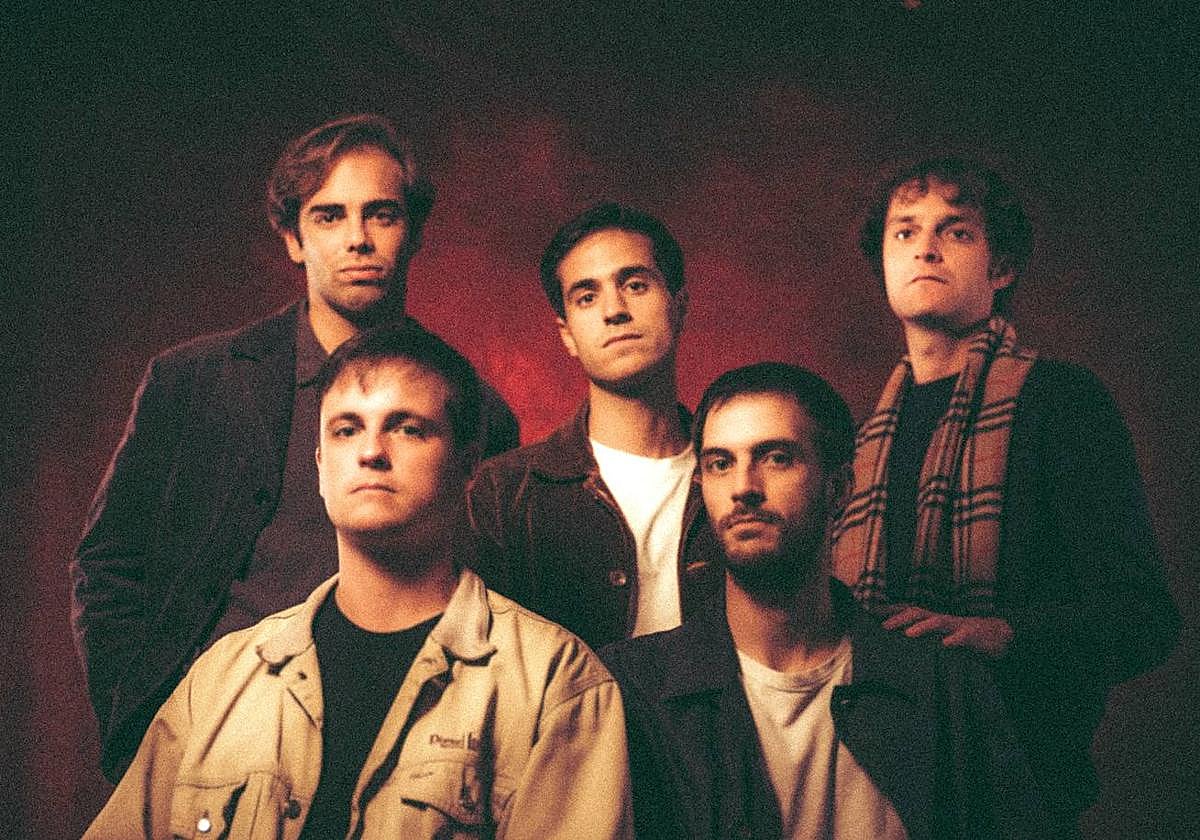 Arriba, Miguel Flores, Guillermo Marban y Álvaro Martínez, abajo Alex Briegas y Javier Heppe