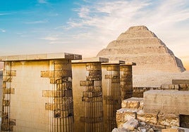 Imagen de archivo de la pirámide de Zoser