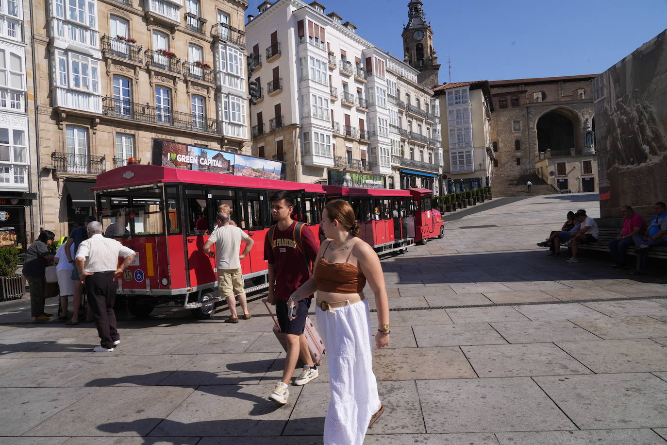 La alerta naranja en Álava, en imágenes