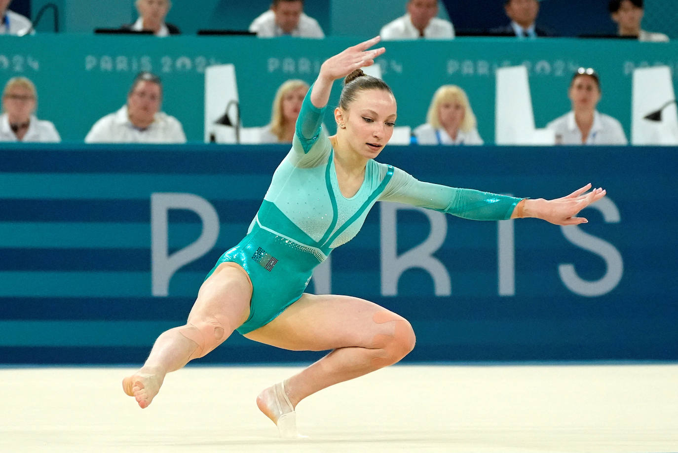 Ana Barbosu, durante el ejercicio de suelo