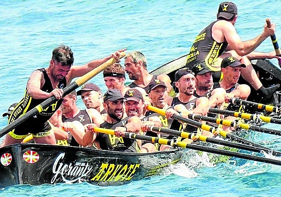 La tripulación de Arkote se encuentra fuera de la plaza de promoción aunque la tiene a tiro.