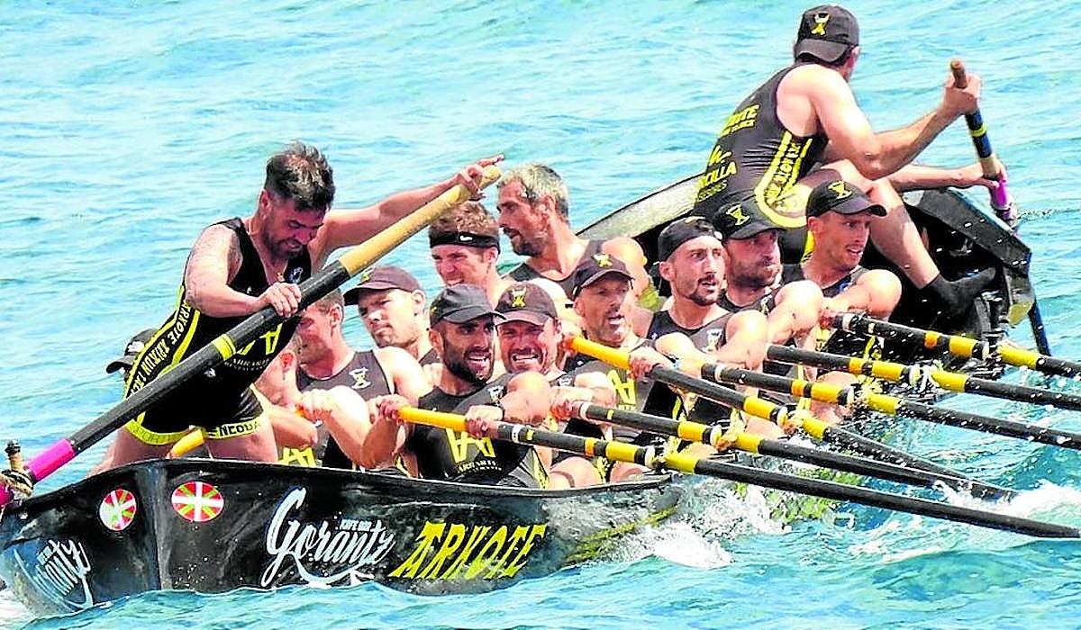 La tripulación de Arkote se encuentra fuera de la plaza de promoción aunque la tiene a tiro.