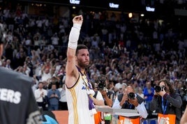 Rudy celebra la liga conquistada con el Real Madrid ante el UCAM Murcia la pasada temporada.