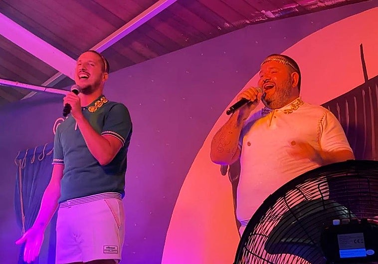 'La Perra y El Cari' revolucionan Pinpilinpauxa con su himno contra la gordofobia y su historia de amor.