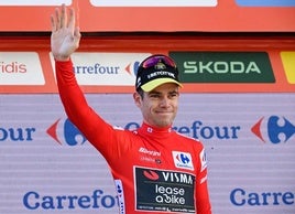 Van Aert en el podio.