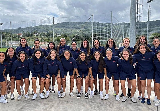 Las 23 convocadas para la gira francesa.