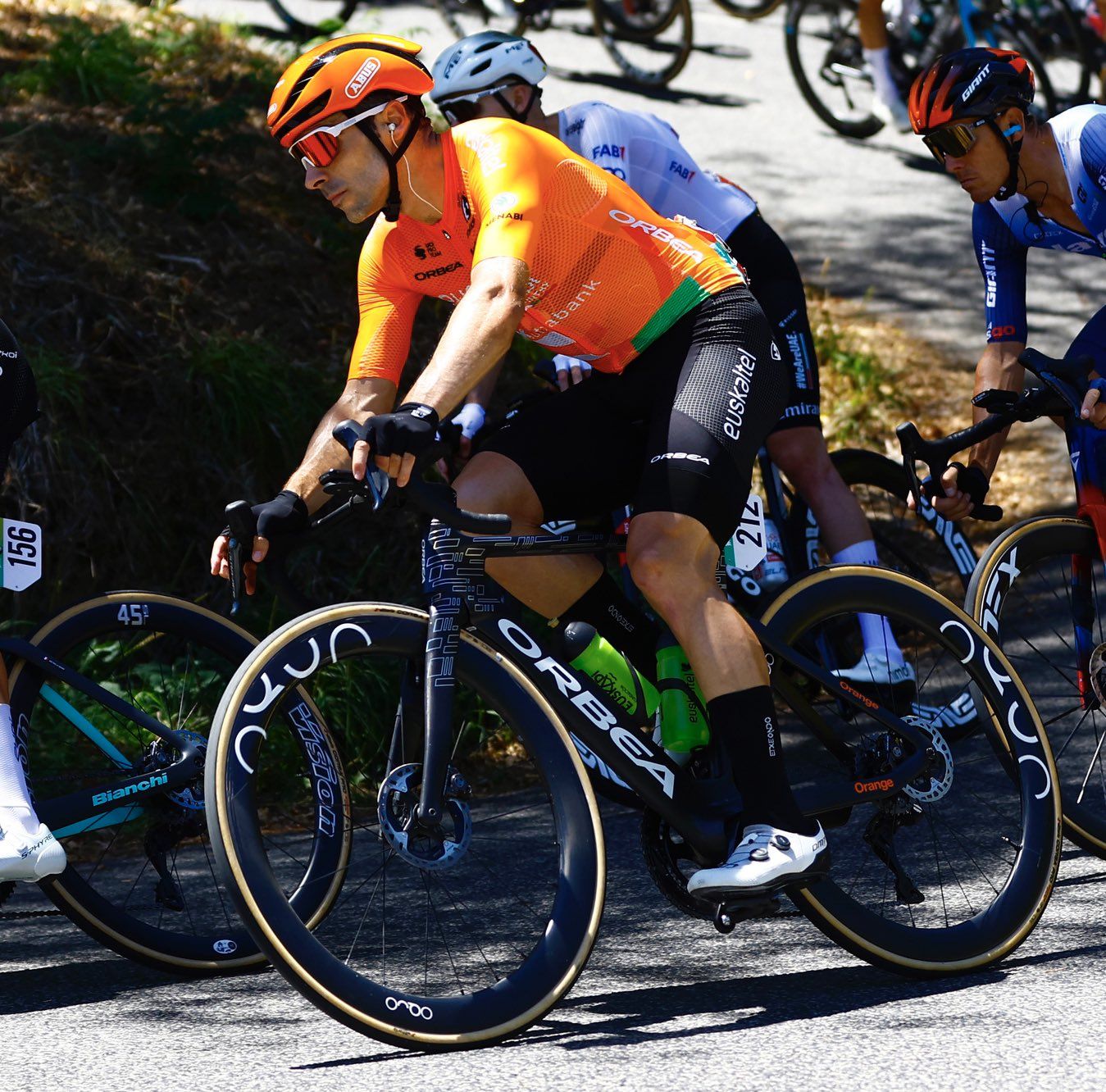 Jon Aberasturi en una de las etapas de La Vuelta.