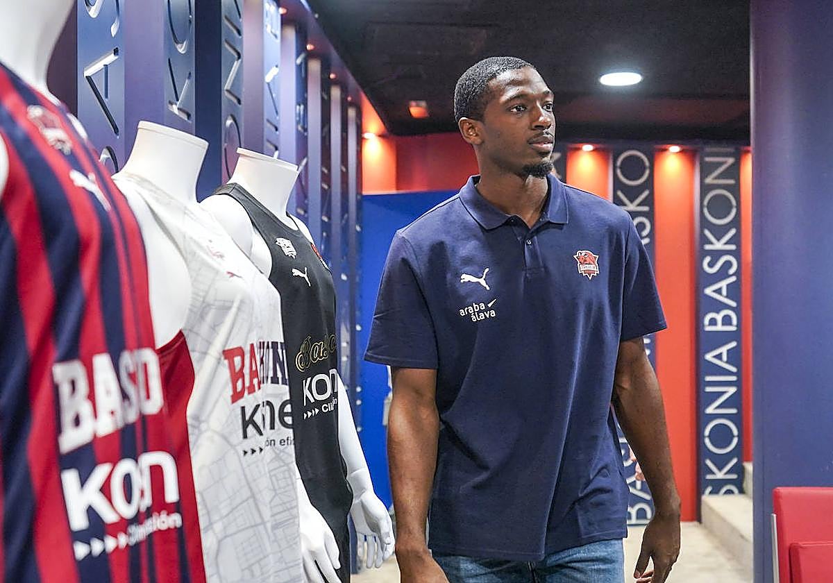 Kamar Baldwin, durante su presentación como jugador del Baskonia.