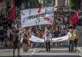 Una marcha de Sare pide acabar con las «políticas de excepción»