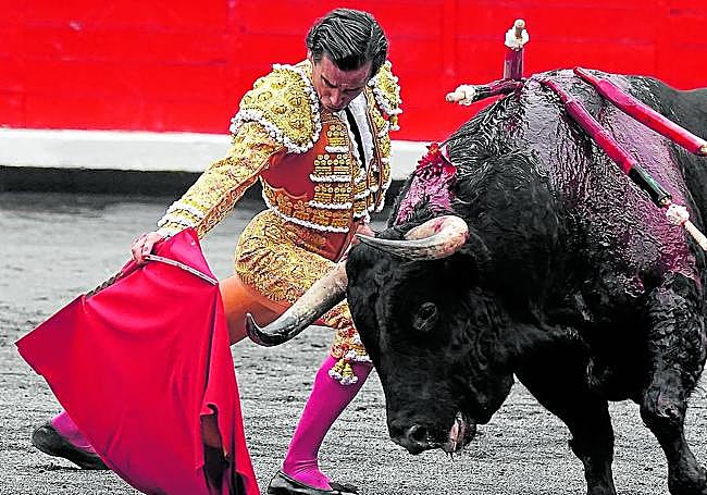 Juan Ortega se llevó un premio en su debut en Bilbao.