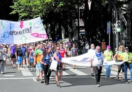 Manifestación de apoyo a los presos de ETA convocada por Sare el viernes en Bilbao.