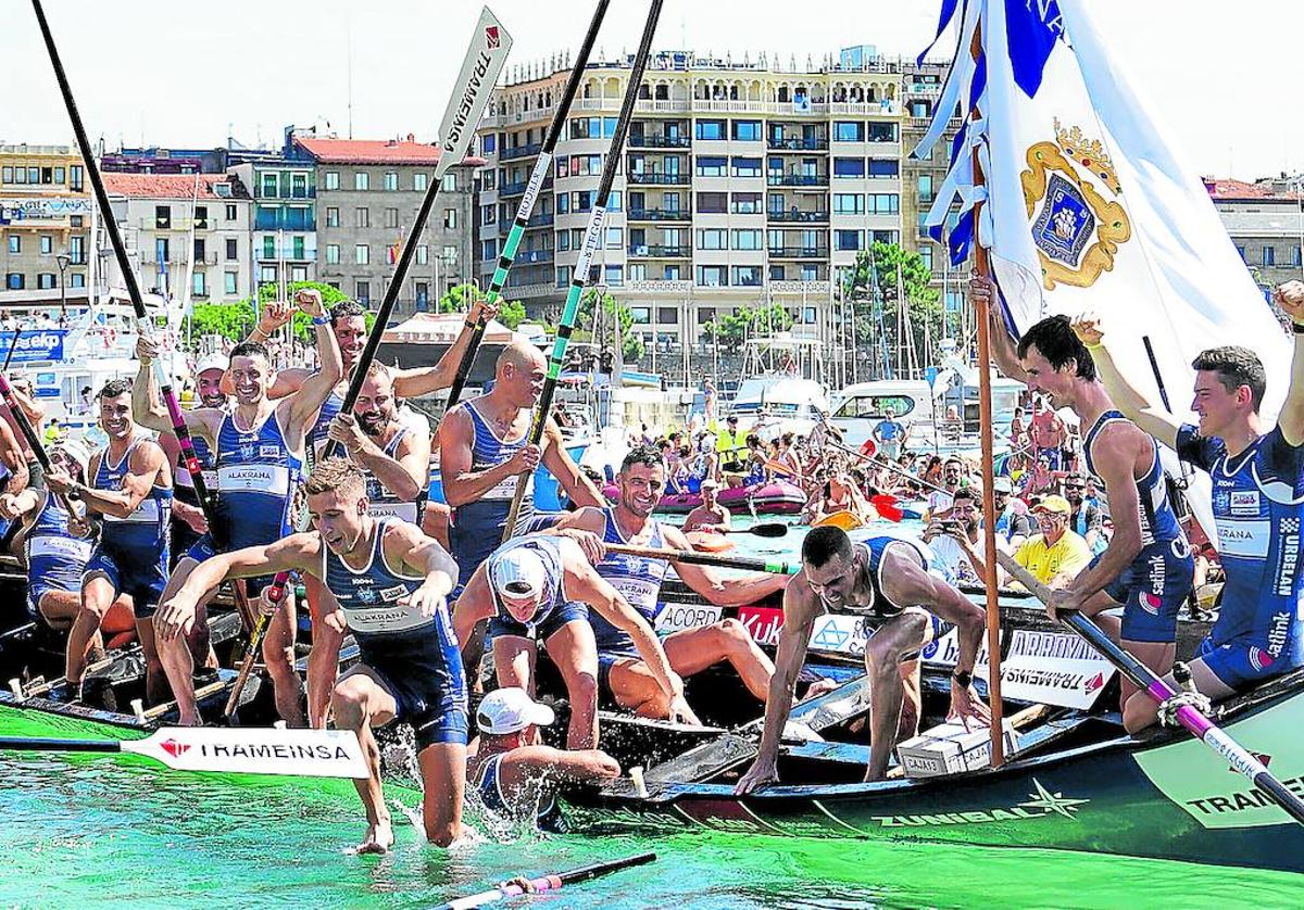 Urdaibai se llevó la victoria en la Bandera de La Concha de 2023.