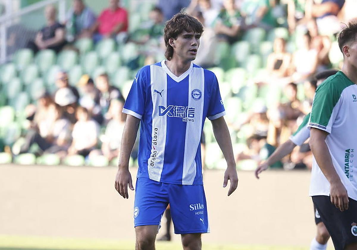 Julen Jon, en un amistoso del primer equipo.