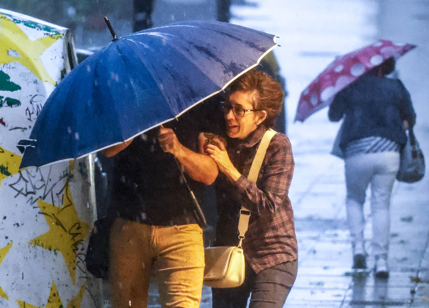 Vitoria cierra el sábado con fuertes lluvias