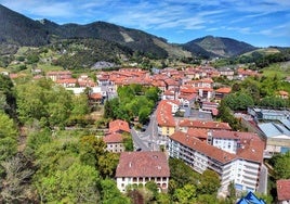 Panorámica del parque de viviendas de Markina que ronda los 2.500 pisos.