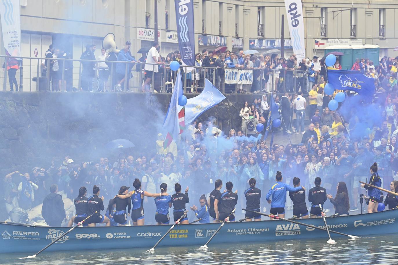 Arraun Lagunak consigue su tercera Bandera de La Concha