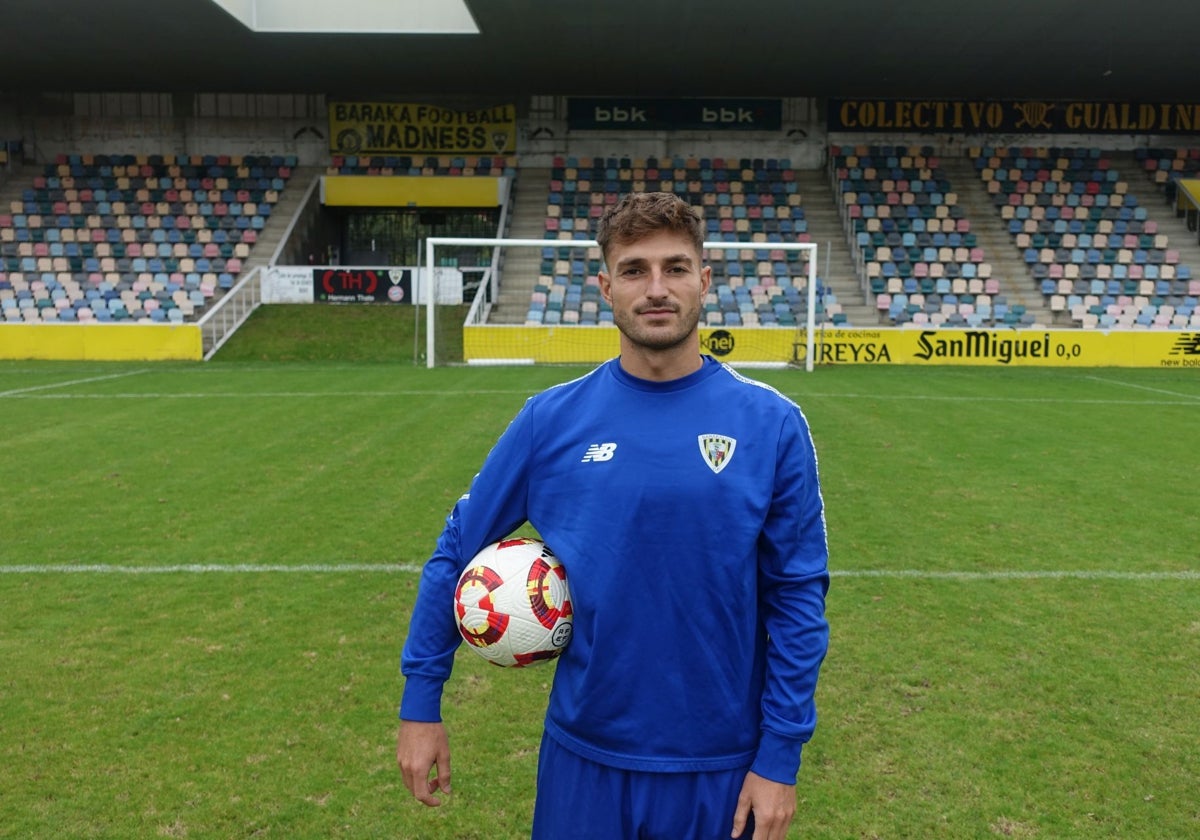 Julen Huidobro en Lasesarre, donde el pasado sábado colaboró en la victoria del Barakaldo.