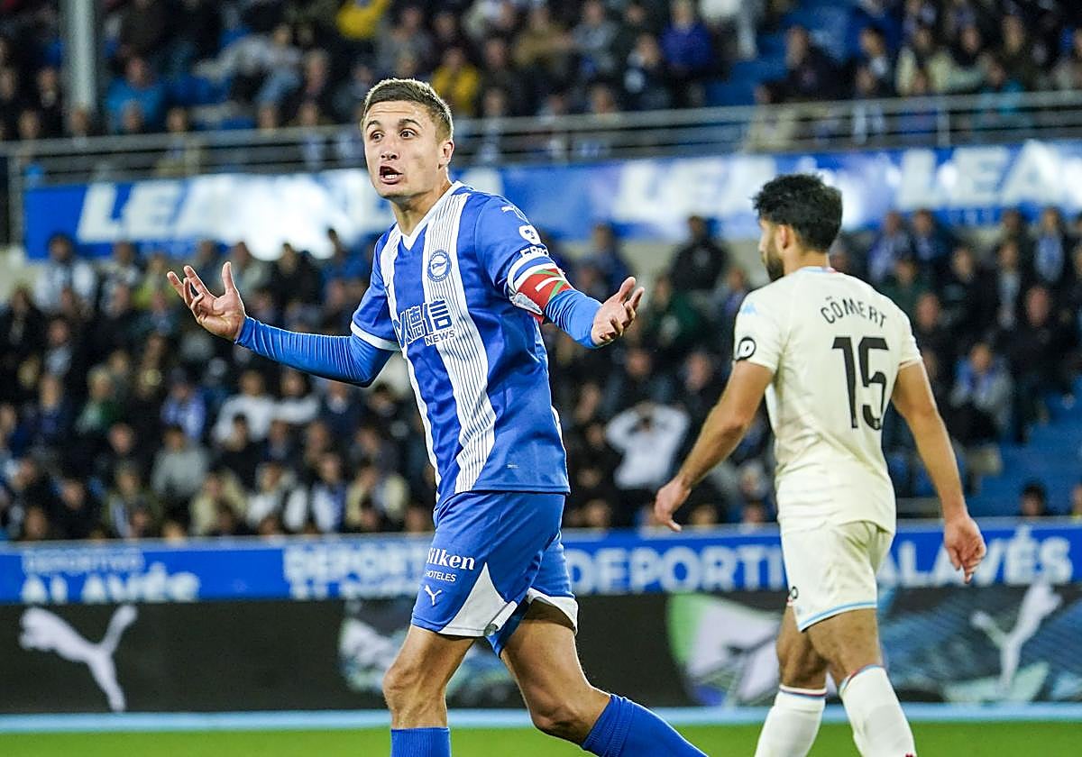Tenaglia protesta durante el partido.
