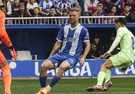 El 1x1 del Alavés-Barça: Carlos Vicente vuelve a destacar. ¿Y tú quién crees que ha sido el mejor?