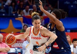 Laura Nicholls con la selección en un partido ante Francia.