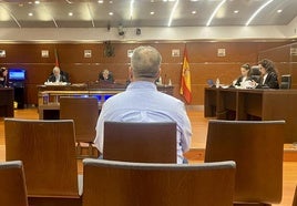 El ahora condenado, durante el juicio desarrollado en la Audiencia Provincial de Álava.