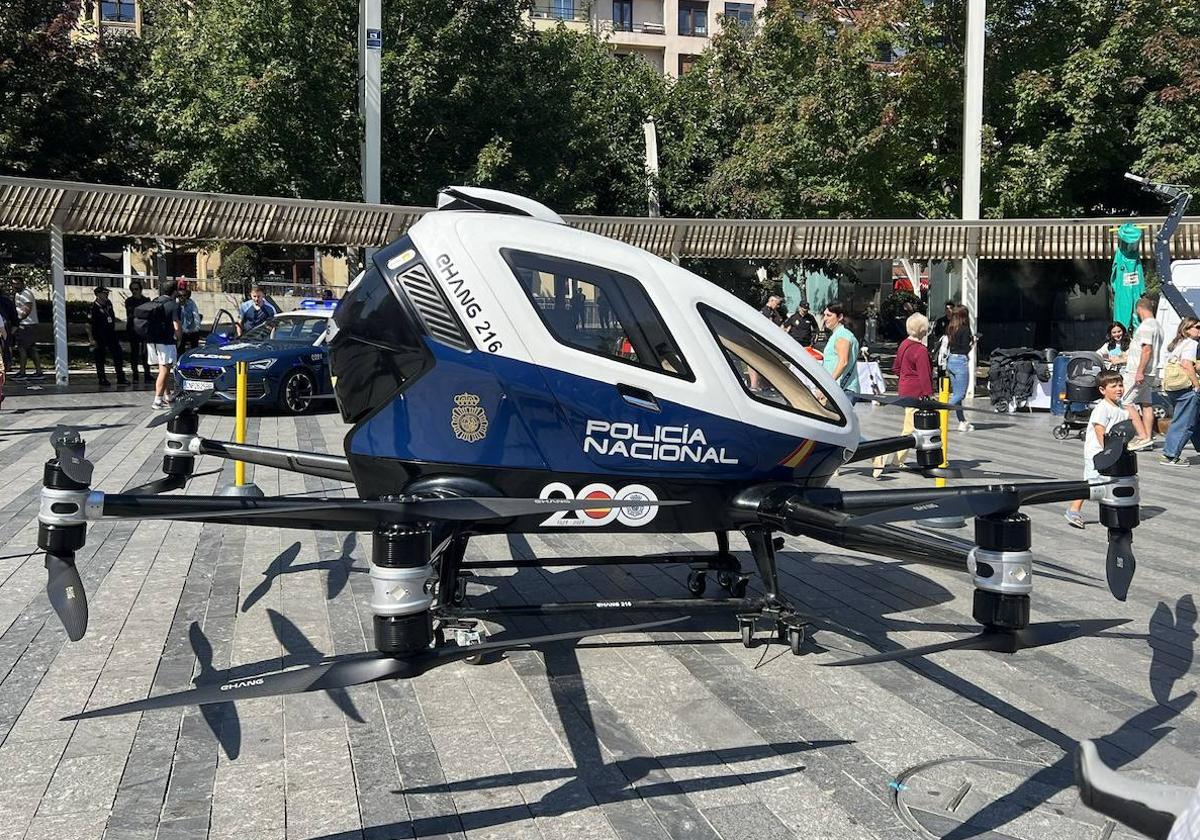 «Es la primera vez que nos mostramos en la calle y la gente dice que ya era hora»