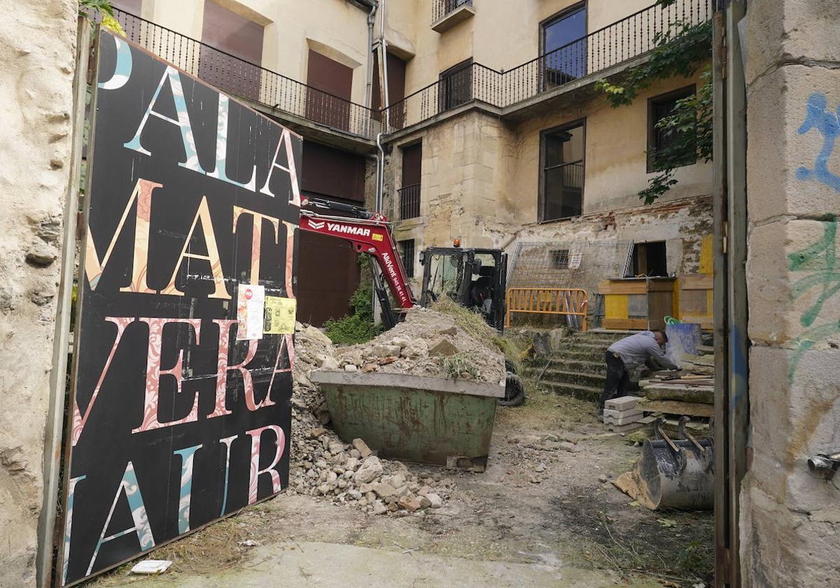 Las obras han comenzado en el palacio de la 'almendra'.