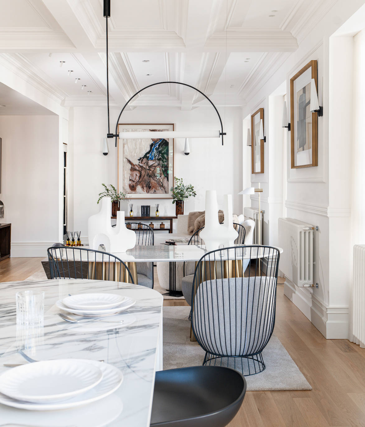 La vivienda de una familia en el Ensanche bilbaíno con más de 100 años de historia y toque moderno