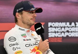 Verstappen amenaza con irse de la F1 tras ser sancionado por decir que su coche está «jodido».