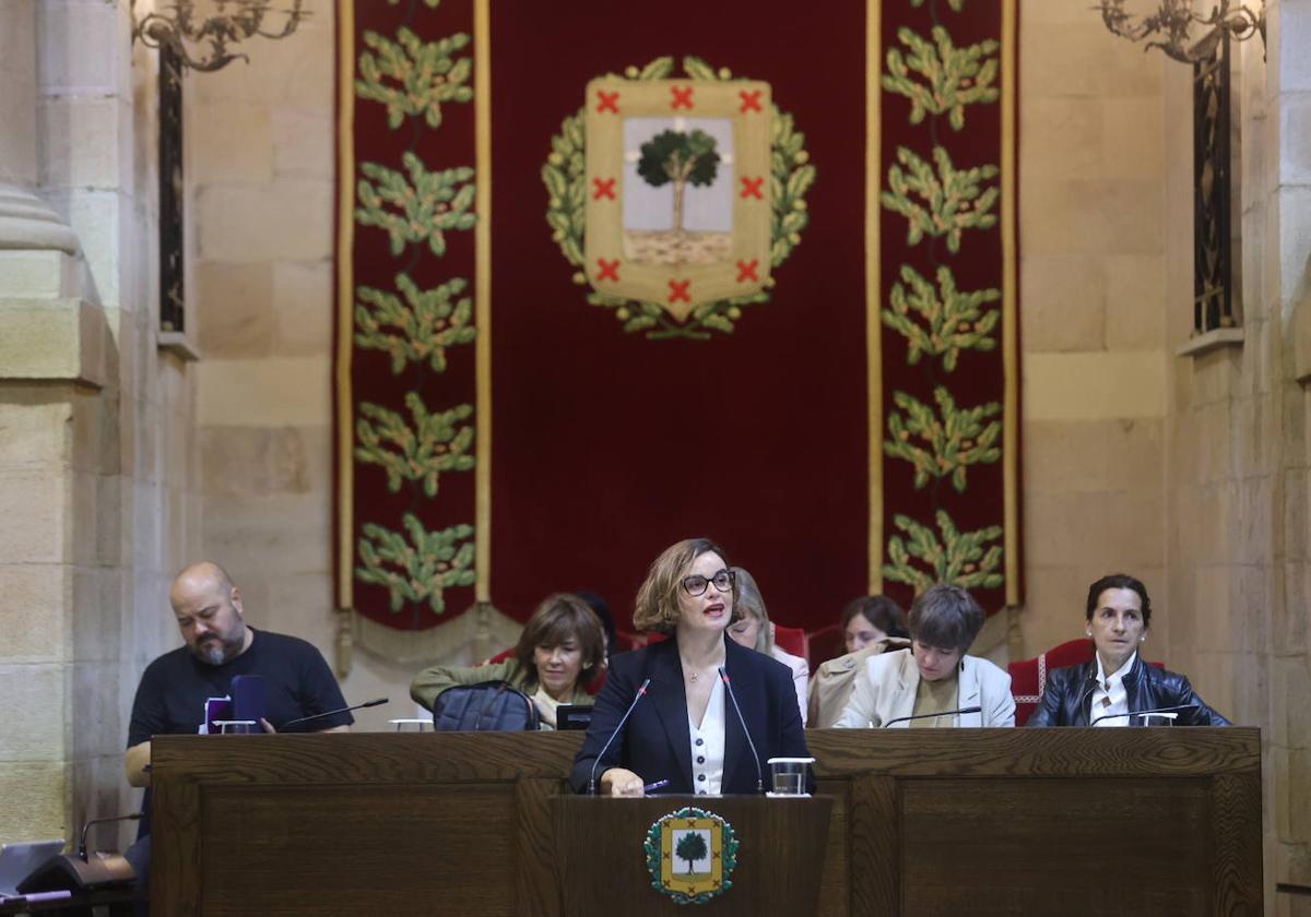 Elixabete Etxanobe, durante el pleno celebrado este miércoles en Gernika