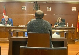 El acusado, en la Audiencia Provincial de Álava.