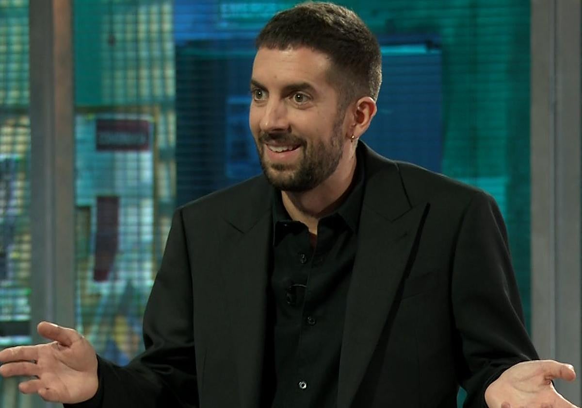 RTVE llama al orden a David Broncano: menos bromas sobre drogas y más participación de mujeres en 'La Revuelta'