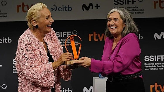 Ane Gabarain dedica el premio Gure Zinema a «todos los currantes del cine»