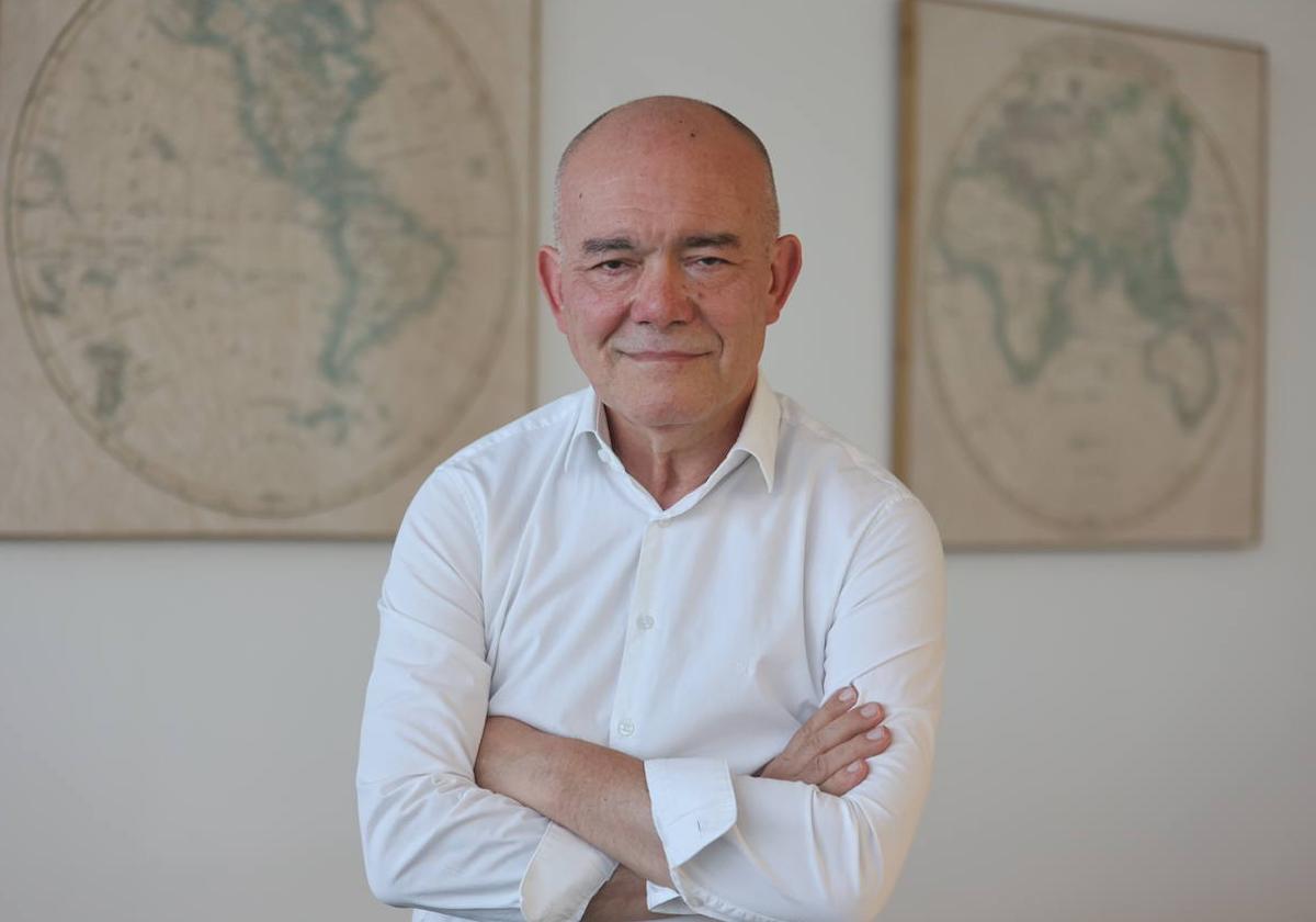 El que fuera rector de la UPV/EHU no tuvo dudas en acertar el cargo pero sabe que «no será un camino de rosas».