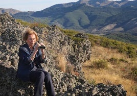 La Reina Emérita Sofía visita la Montaña palentina para conocer las investigaciones sobre la conservación del gato montés.