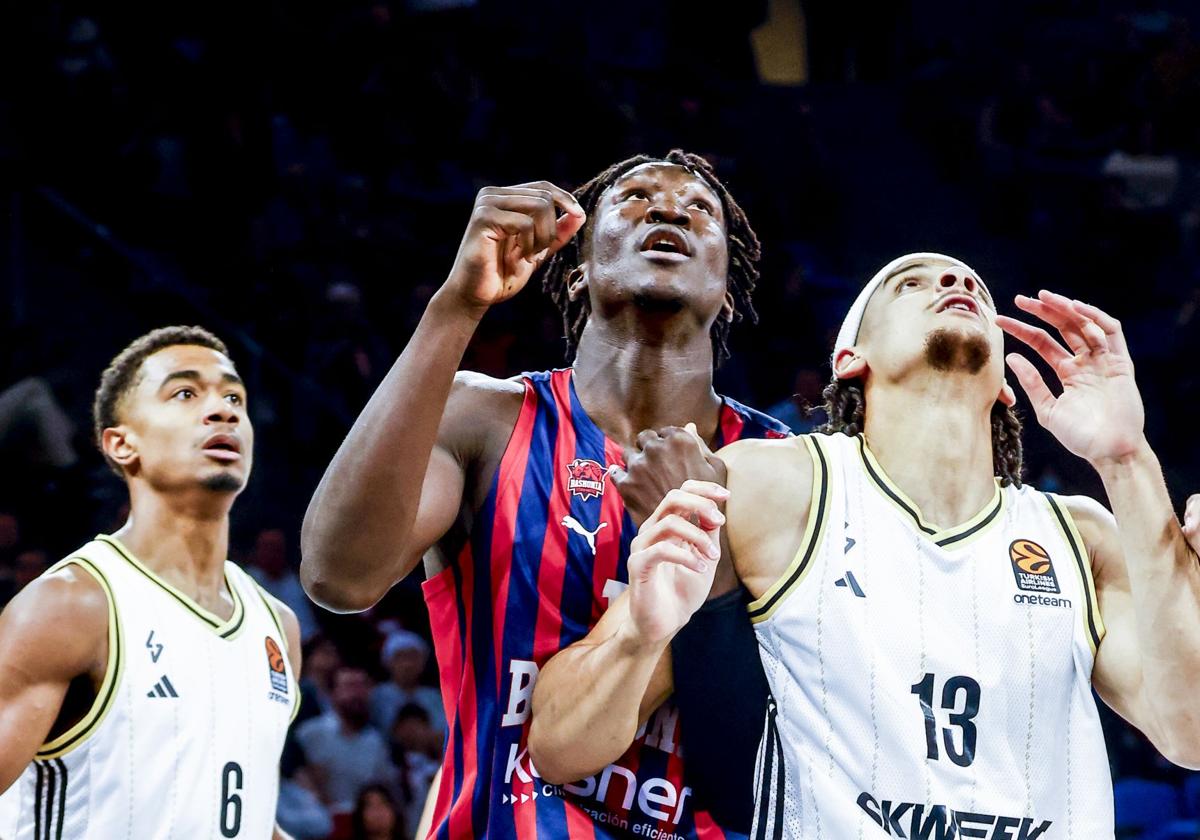 El Baskonia destroza a una sombra