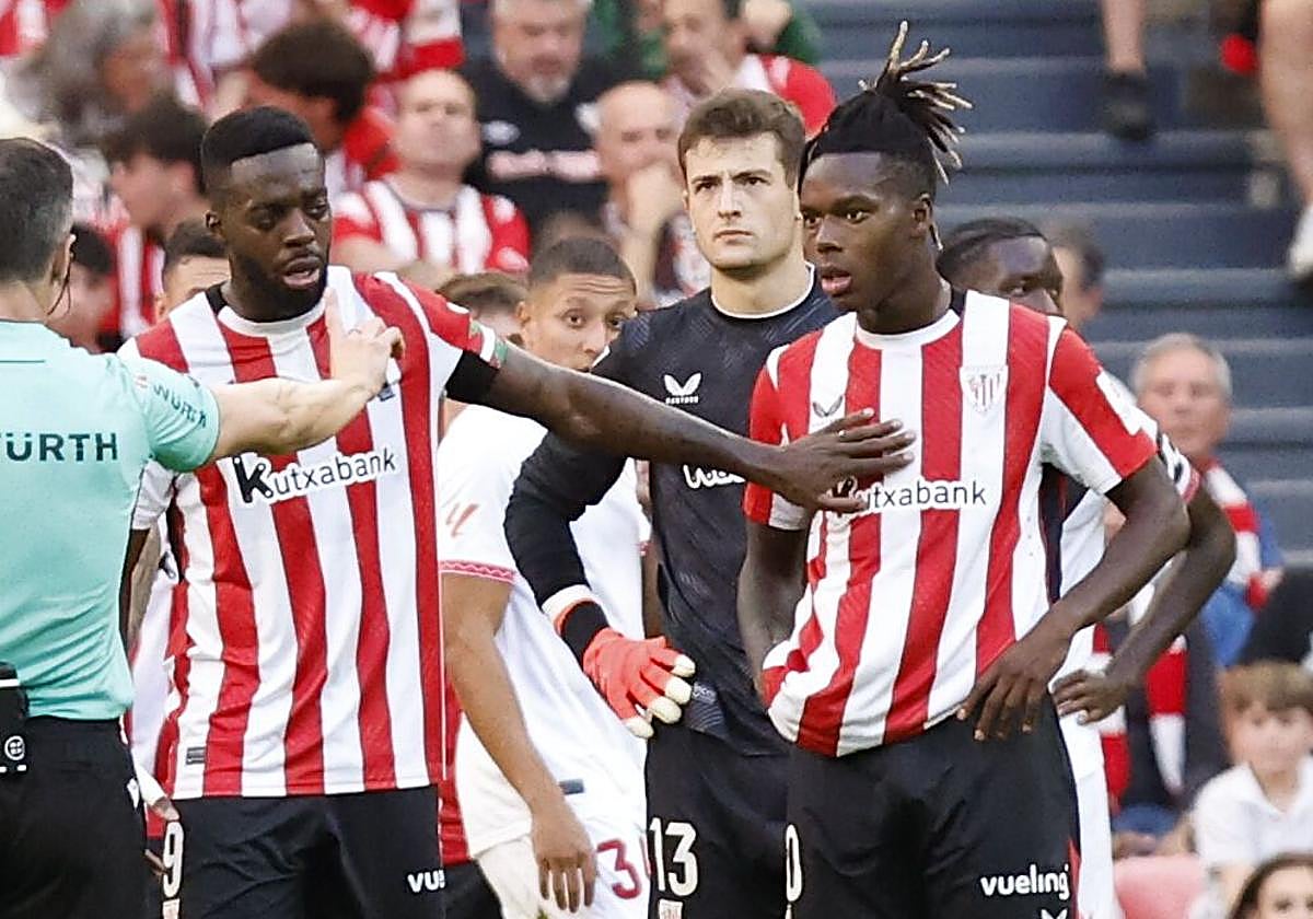 Agirrezabala en el momento de la expulsión.