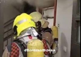 Hospitalizado un vecino de Muskiz tras el incendio de su vivienda