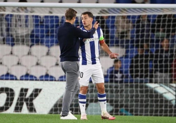 La dura crítica de Oyarzabal e Imanol a la UEFA tras los incidentes de los ultras del Anderlecht