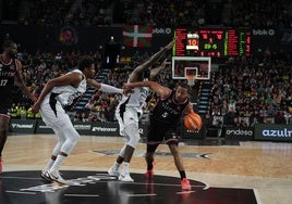 Ali cuajó un último cuarto descomunal con 17 puntos.