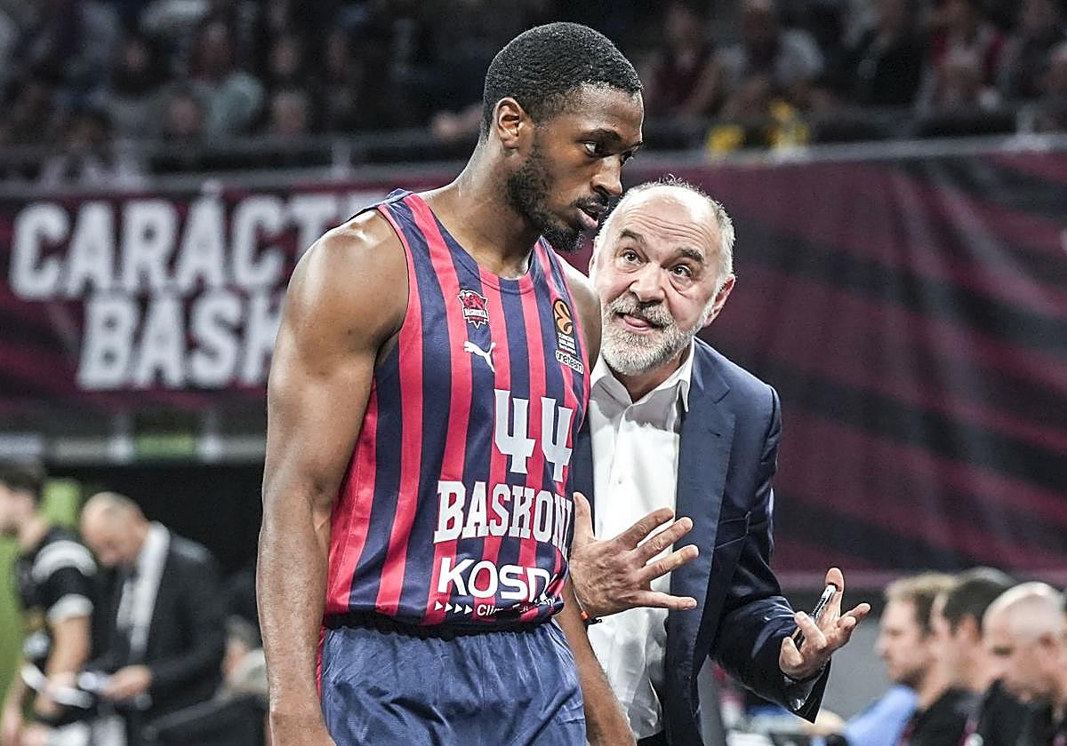 Laso corrige a Kamar Baldwin durante el encuentro de Euroliga ante el Partizan.