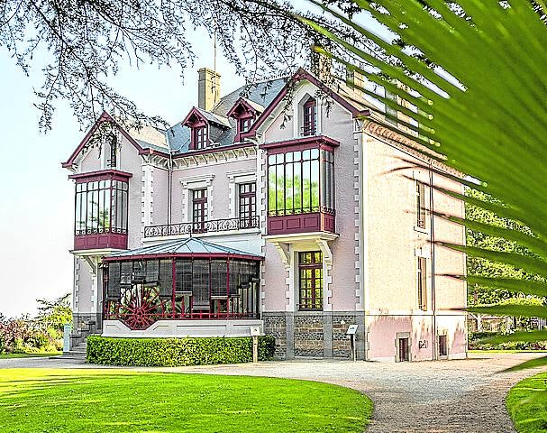 Les Rhumbs, la villa en la que creció Dior es hoy su museo.