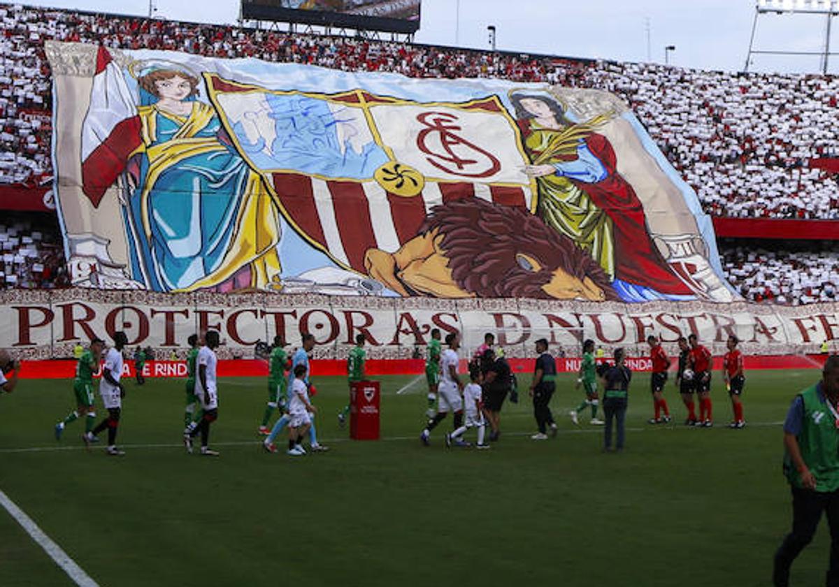 Bronca en el palco del Sánchez-Pizjuán con el presidente del Betis enfrentándose a Caparrós