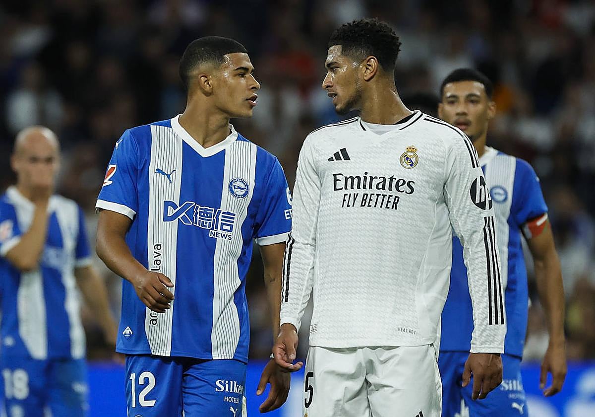 Mouriño se encara con Bellingham durante el duelo ante el Real Madrid.