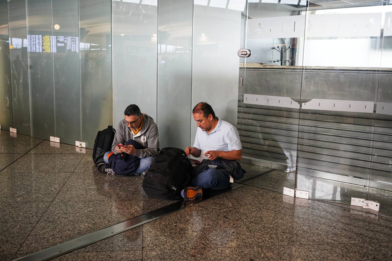 Caos en el aeropuerto de Loiu por los fuertes vientos causados por &#039;Kirk&#039;