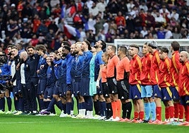 Insultos racistas en el Metropolitano en un partido entre youtubers españoles y franceses